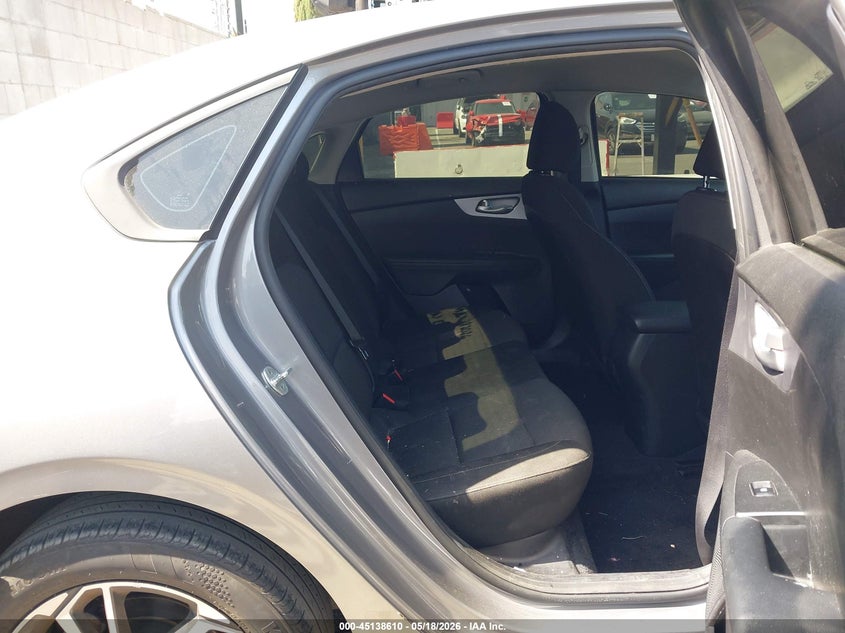 VIN 3KPF24AD0PE558767 2023 KIA FORTE LXS