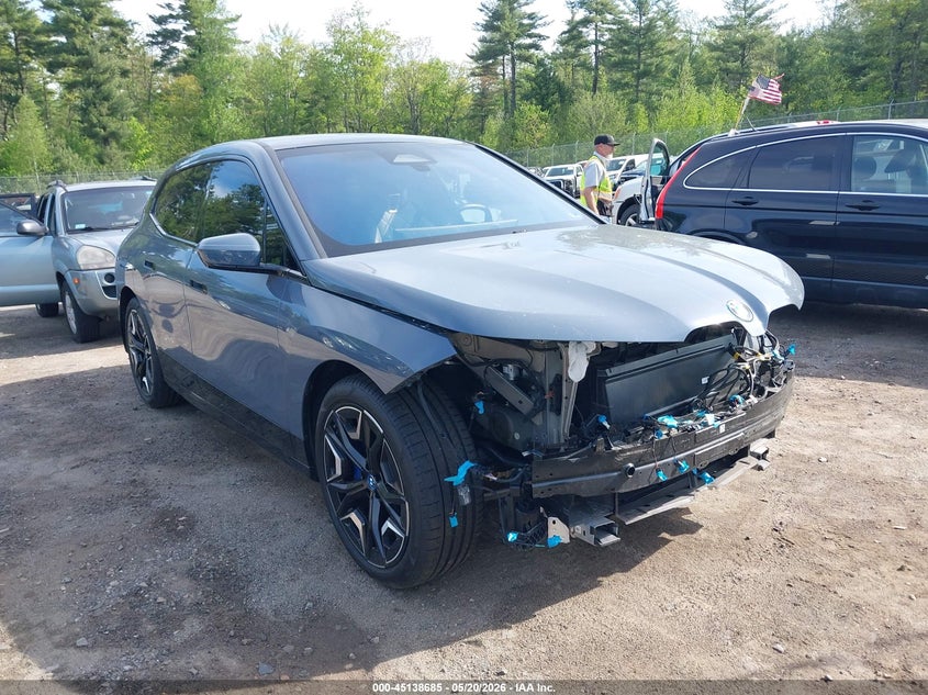 2022 BMW Ix xDrive50 VIN: WB523CF05NCK53681 Lot: 45138685