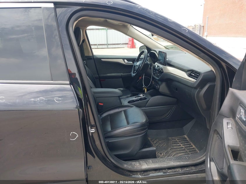 2020 FORD ESCAPE auction photo 5
