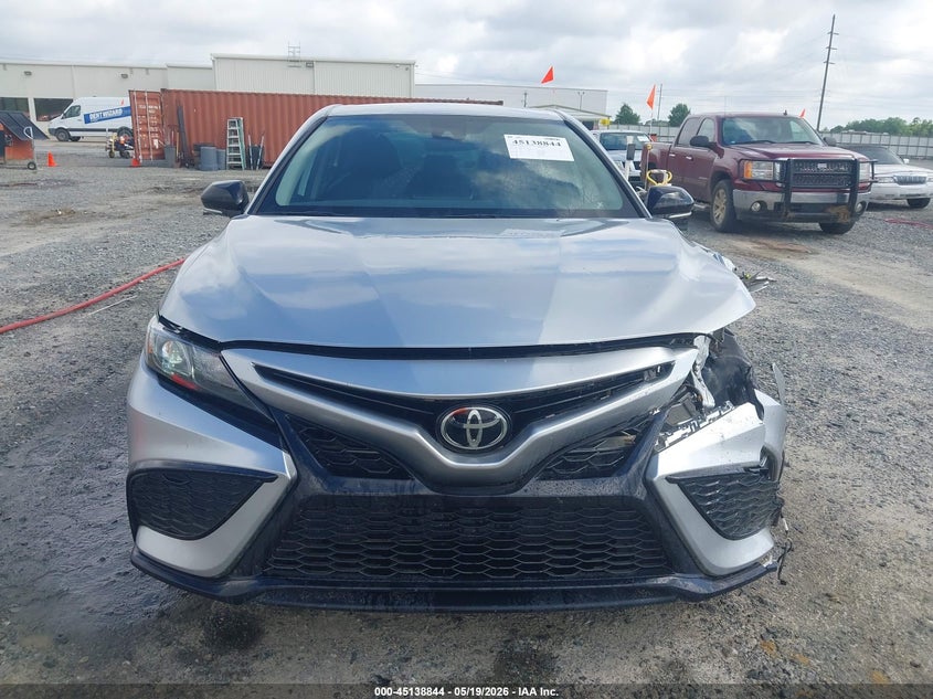 TOYOTA CAMRY - zdjęcie 12
