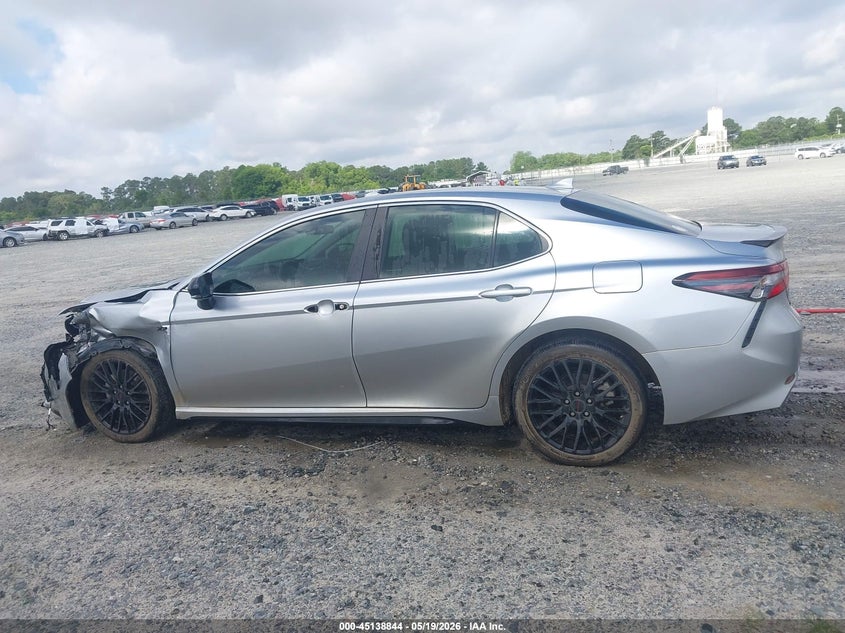 TOYOTA CAMRY - zdjęcie 14