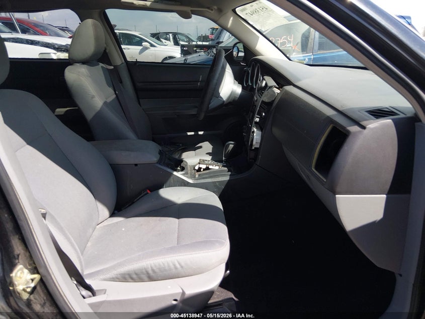 2005 DODGE MAGNUM auction photo 5