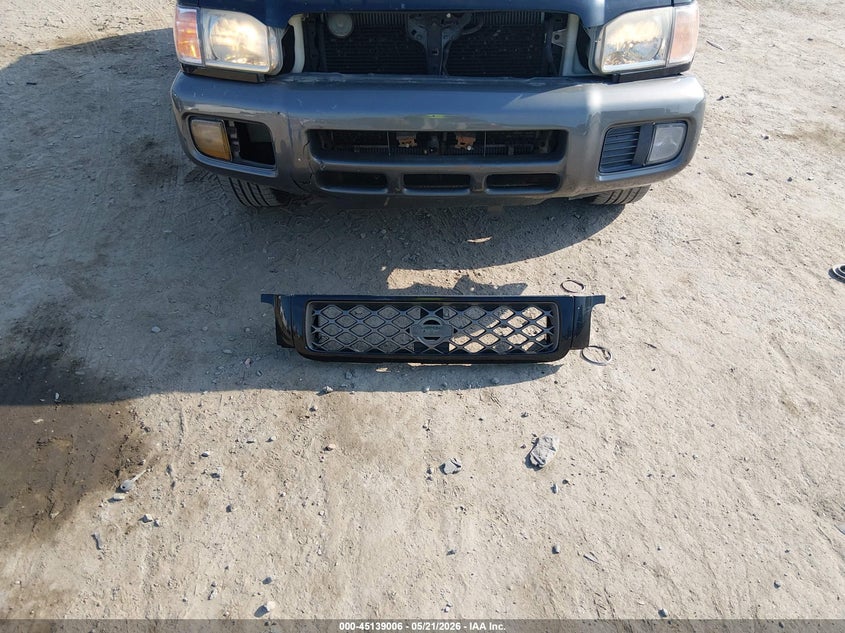 2000 Nissan Pathfinder Le/Se/Xe VIN: JN8AR07Y5YW440217 Lot: 45139006