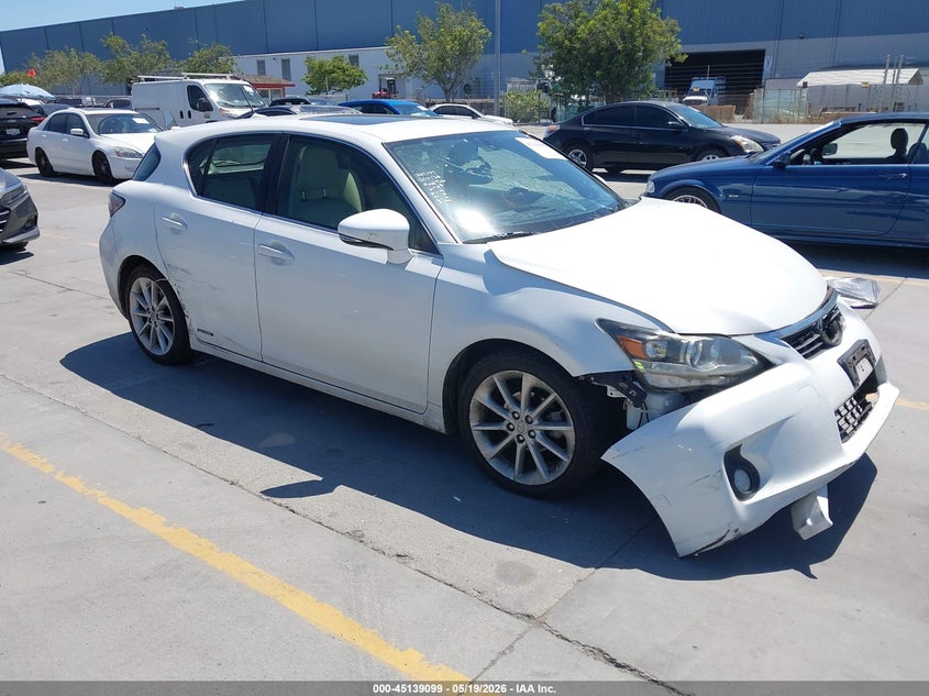 Vin: jthkd5bh9d2172873, lot: 45636728, lexus ct 200h 2013 img_1