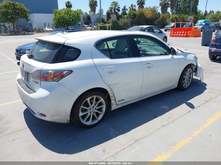 Vin: jthkd5bh9d2172873, lot: 45636728, lexus ct 200h 20134