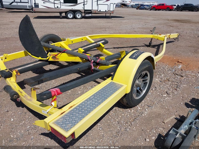 2004 TRAILER BOAT TRAILER auction photo 4