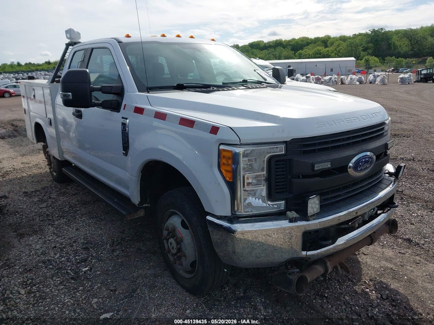 2017 FORD F-350 XL