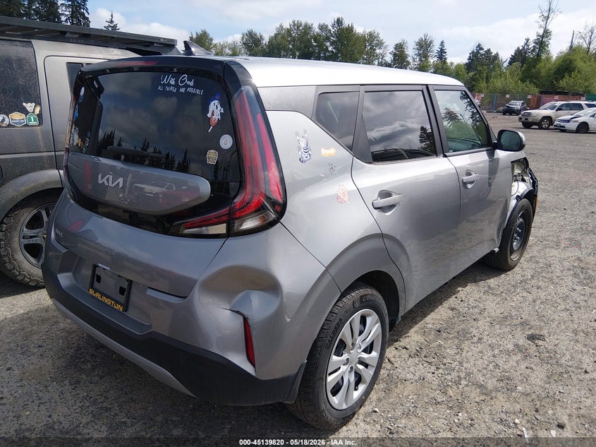2024 KIA SOUL auction photo 4