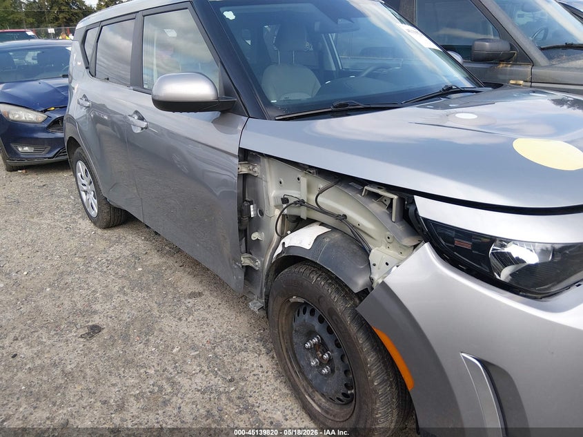 2024 KIA SOUL auction photo 6