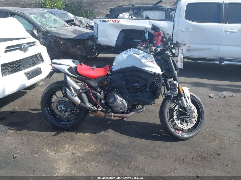 2025 Ducati Monster VIN: ZDMMAMDT4SB009757 Lot: 45139872