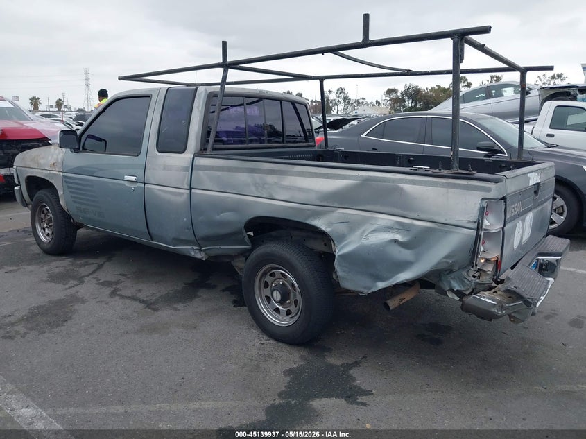 1993 NISSAN TRUCK auction photo 3