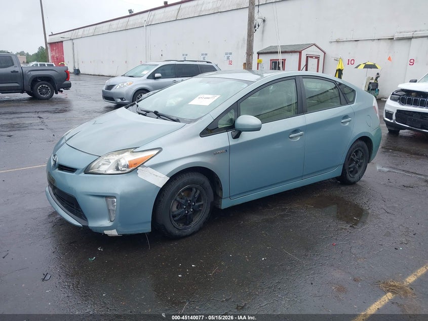 2013 TOYOTA PRIUS auction photo 2