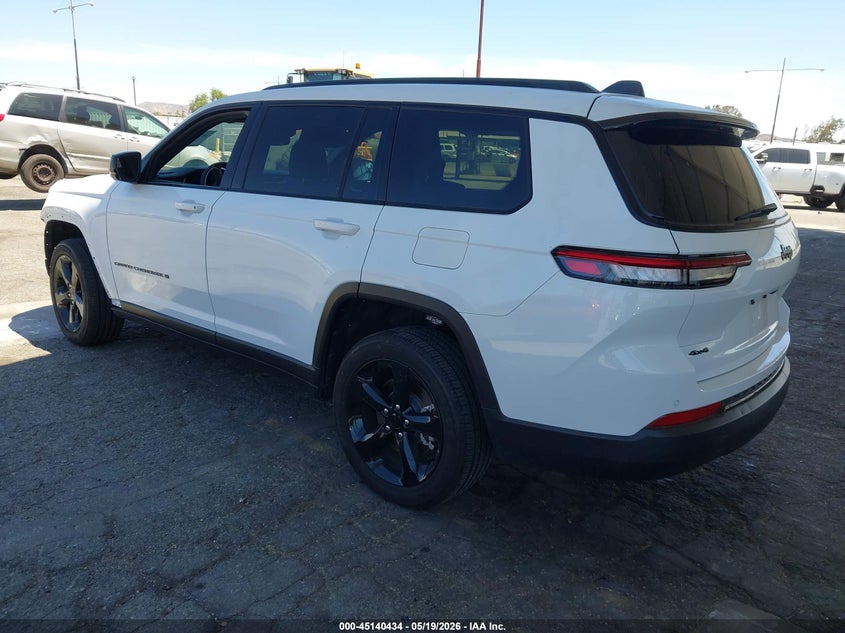 2024 JEEP GRAND CHEROKEE L auction photo 3
