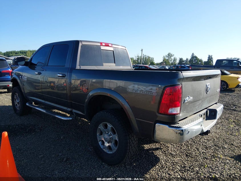 Vin: 3c6ur5dl1hg624722, lot: 45638140, ram 2500 big horn  4x4 6'4 box 20173