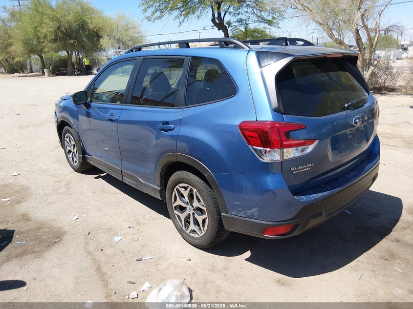 2024 SUBARU FORESTER auction photo 3