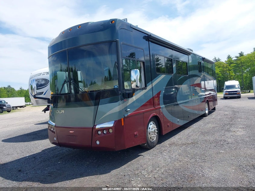 2006 FREIGHTLINER WINNEBAGO TOUR auction photo 2