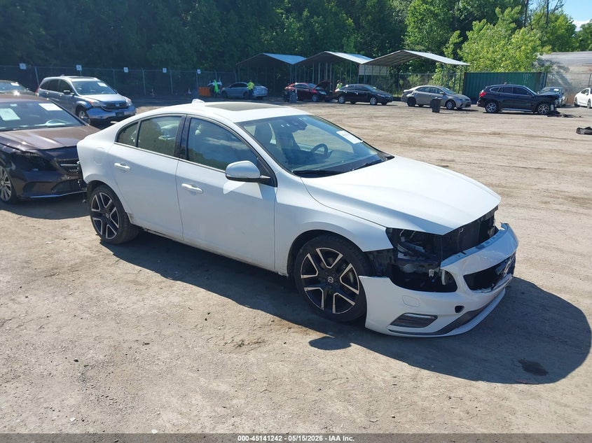 2018 VOLVO S60 T5 DYNAMIC