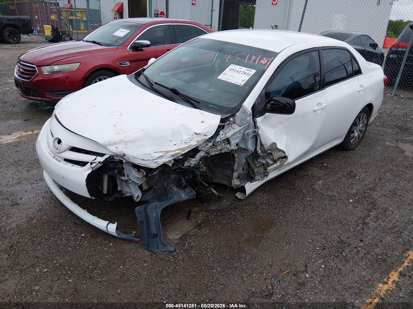 Vin: 2t1bu4ee0cc766314, lot: 45638920, toyota corolla le 20122