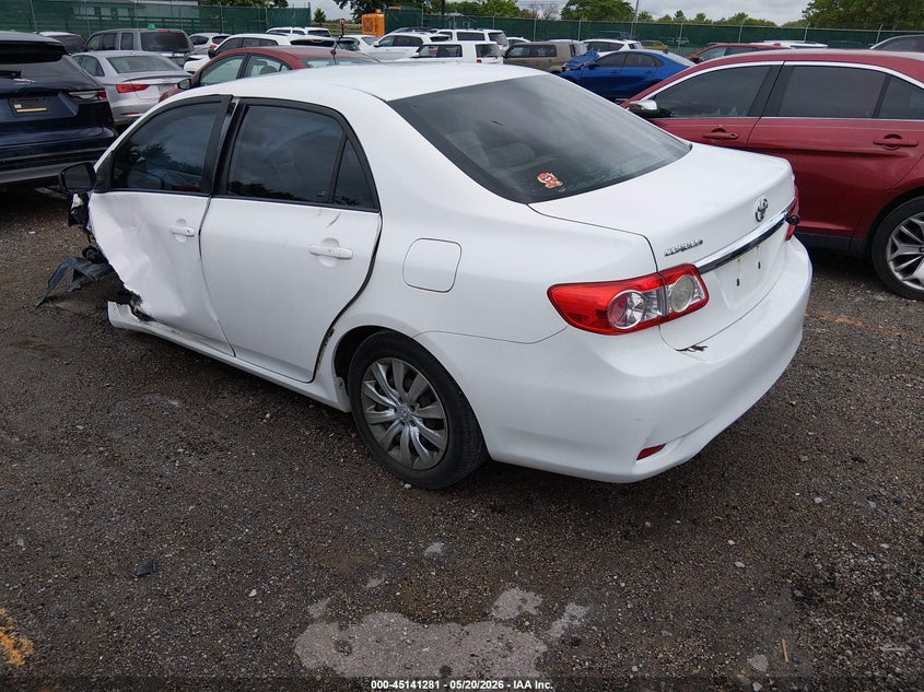 Vin: 2t1bu4ee0cc766314, lot: 45638920, toyota corolla le 20123