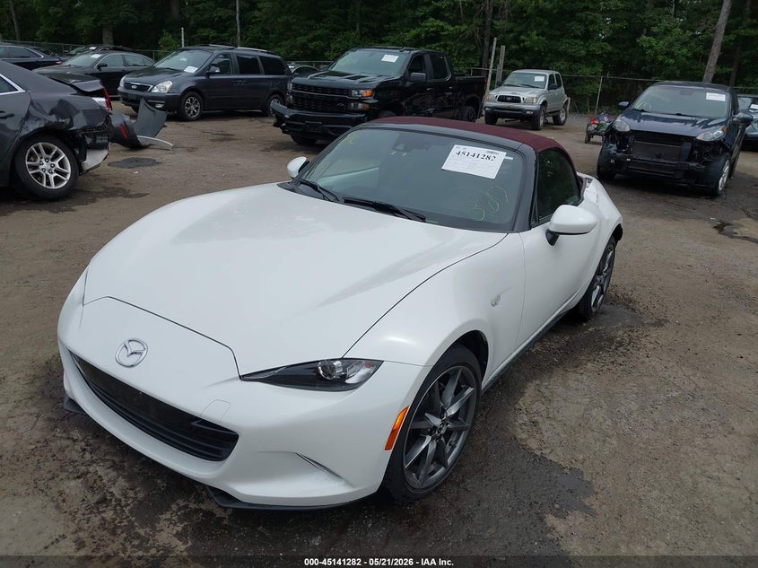 Vin: jm1ndad77j0201807, lot: 45638921, mazda mx-5 miata grand touring 20182