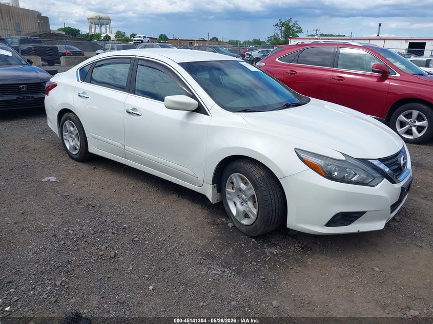 2017 NISSAN ALTIMA 2.5 SR