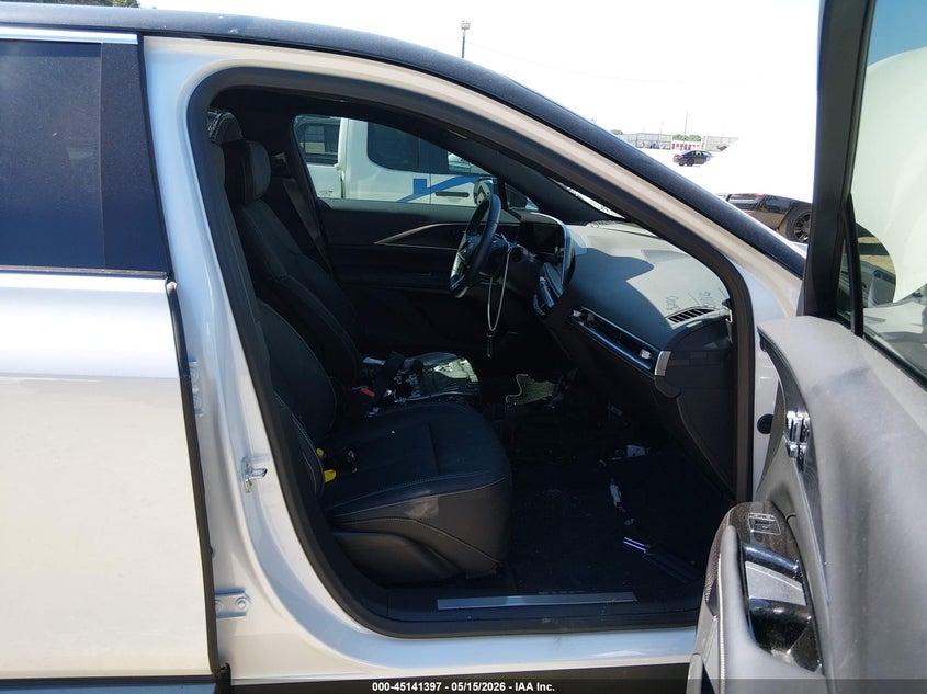 2025 CADILLAC LYRIQ auction photo 5