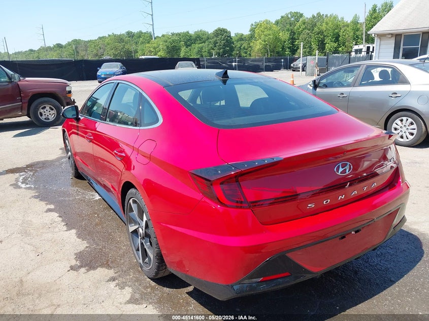 2022 HYUNDAI SONATA auction photo 3