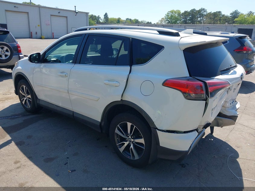 2017 TOYOTA RAV4 auction photo 3
