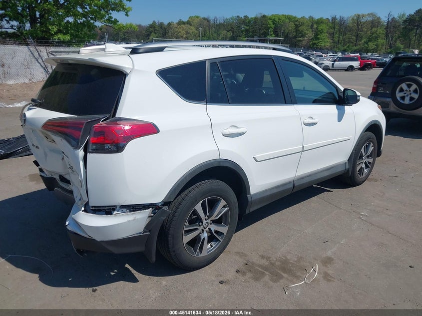 2017 TOYOTA RAV4 auction photo 4