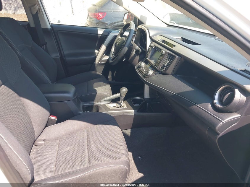 2017 TOYOTA RAV4 auction photo 5