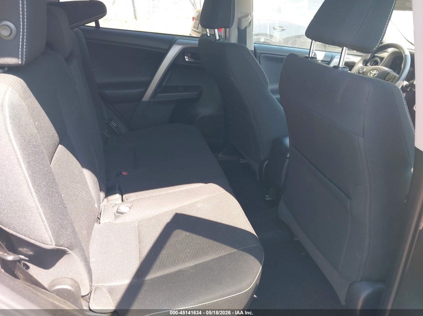 2017 TOYOTA RAV4 auction photo 8
