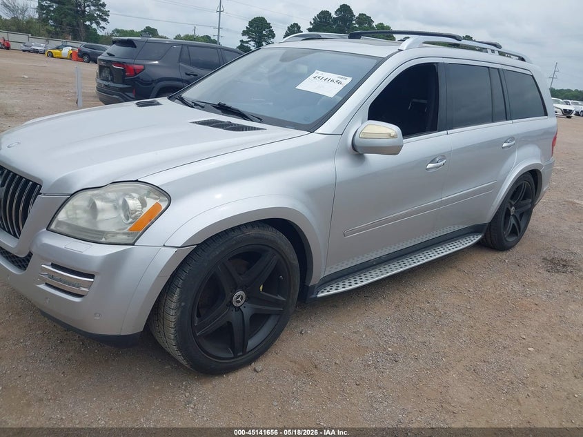 2010 Mercedes-Benz Gl 550 4matic 4JGBF8GE6AA622116 photo 1