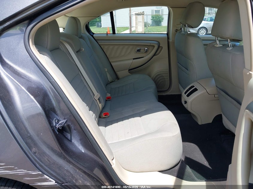 2015 FORD TAURUS auction photo 8
