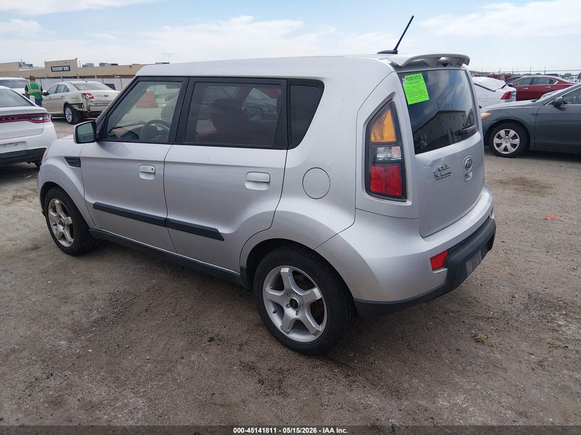 2010 KIA SOUL auction photo 3