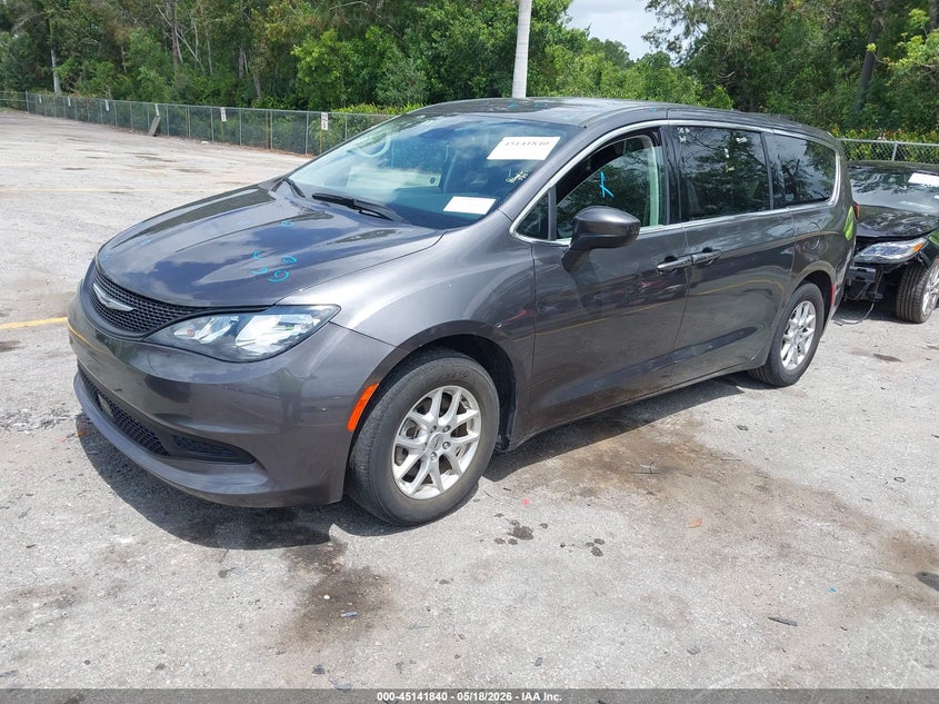 Vin: 2c4rc1cg8pr529788, lot: 45639479, chrysler voyager lx 20232