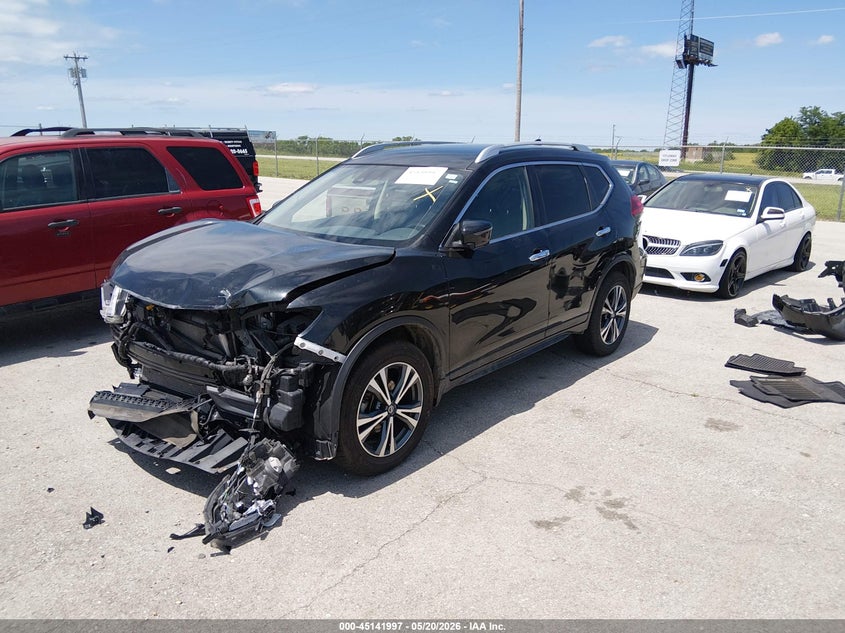 2019 NISSAN ROGUE auction photo 2
