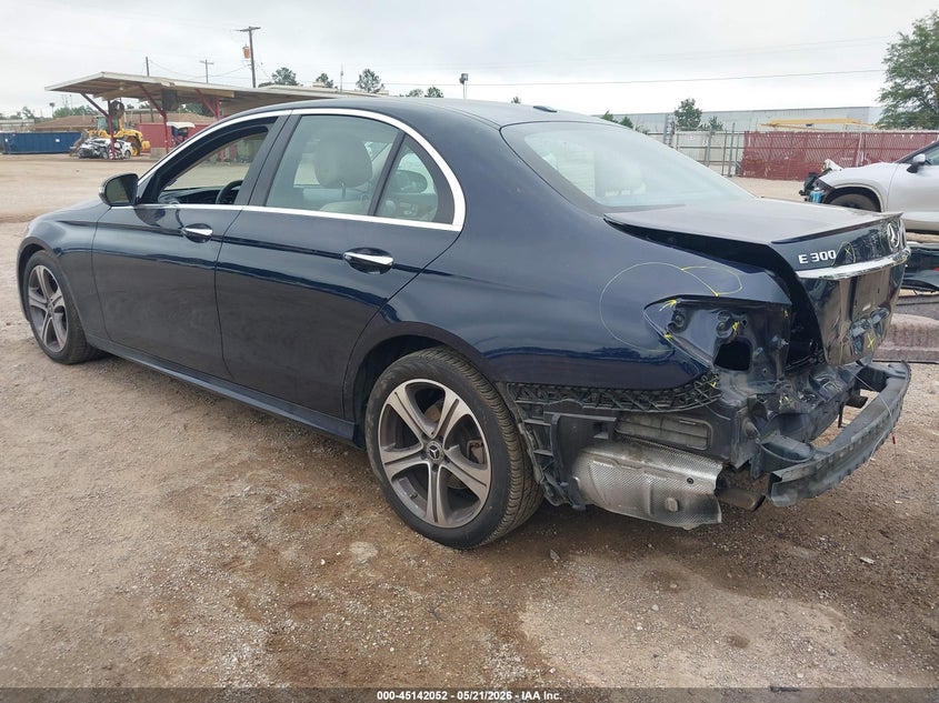 AtlanticExpress - Mercedes-Benz E-Class