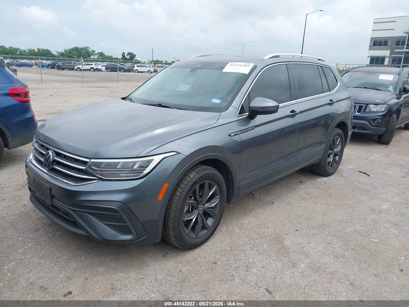 2022 VOLKSWAGEN TIGUAN 2.0T SE — Photo 2