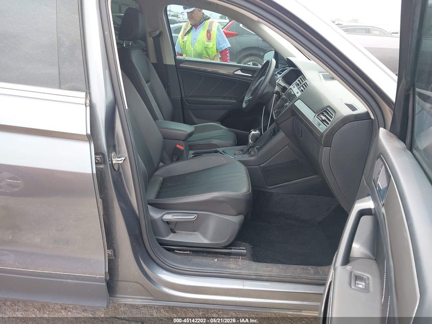 2022 VOLKSWAGEN TIGUAN 2.0T SE — Photo 5