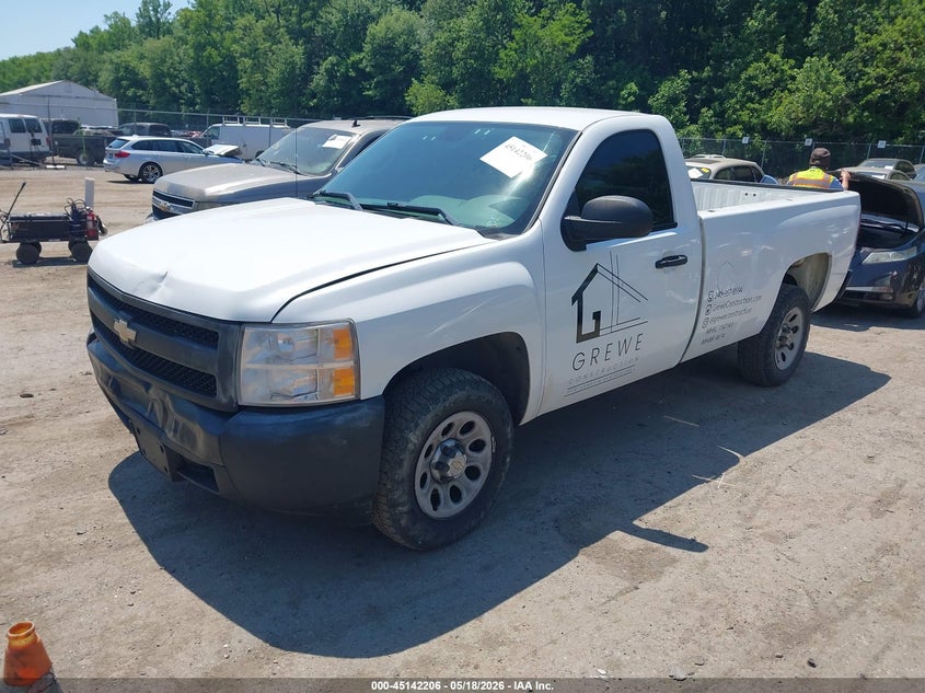 2007 Chevrolet Silverado 1500 Work Truck 1GCEC14017E577906 photo 1