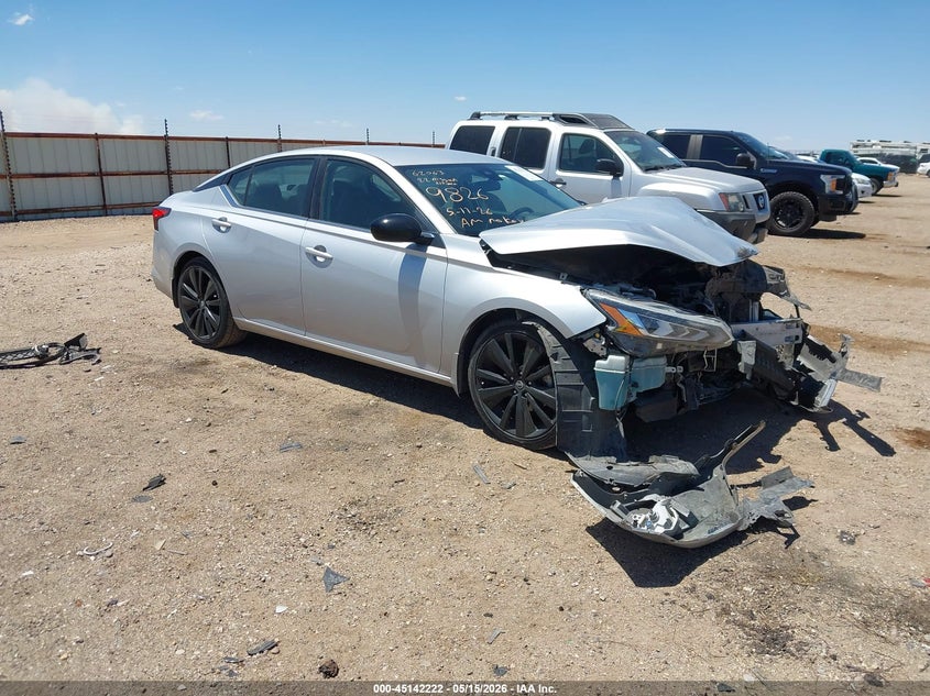 2022 NISSAN ALTIMA SR FWD