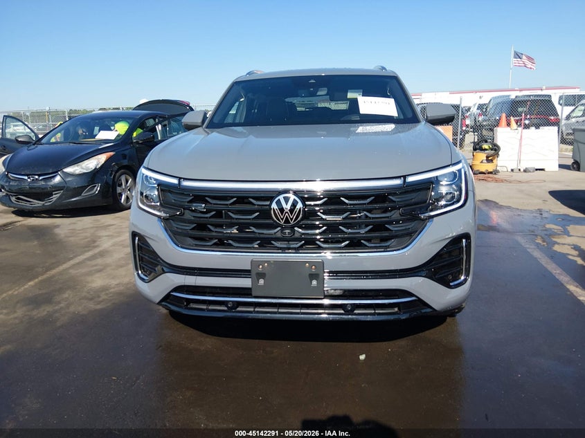 2026 VOLKSWAGEN ATLAS CROSS SPORT SEL PREMIUM R-LINE — Photo 12