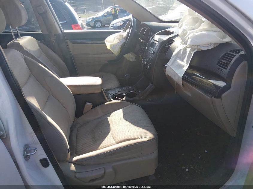 2012 KIA SORENTO auction photo 5
