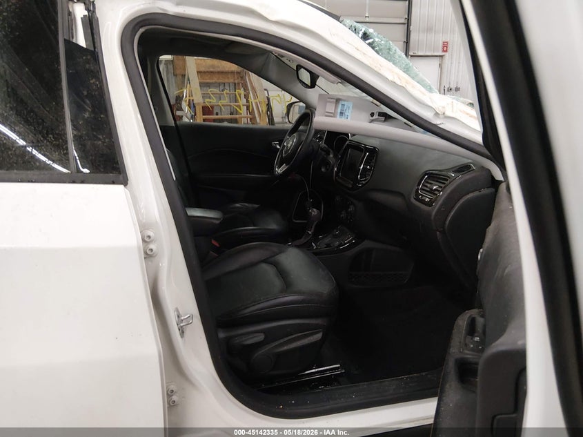2017 JEEP NEW COMPASS auction photo 5