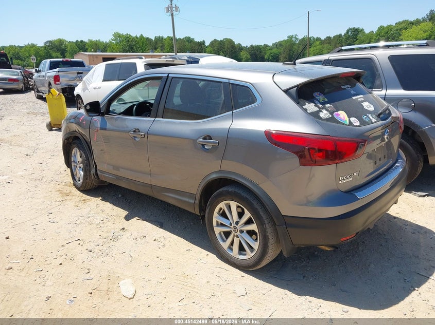 2019 NISSAN ROGUE SPORT auction photo 3