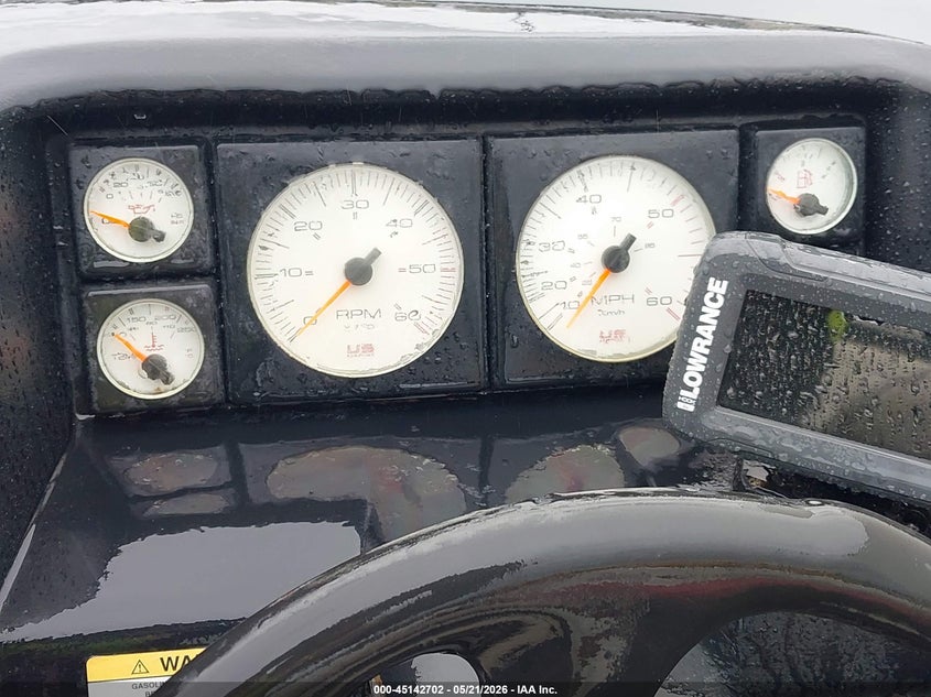 1990 BAYLINER CAPRI 2250 BOAT AND TRAILER auction photo 7