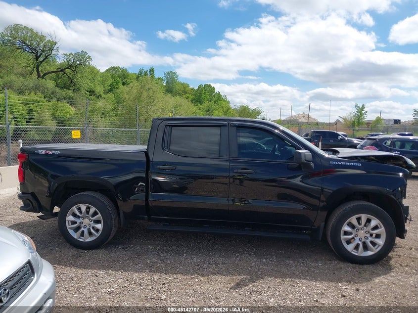 2020 CHEVROLET SILVERADO 1500 4WD SHORT BED CUSTOM — Photo 14