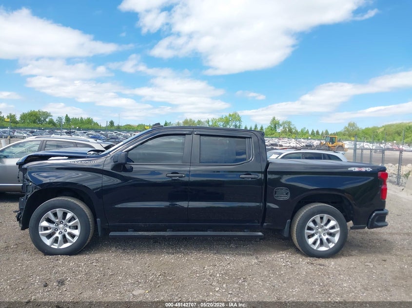 2020 CHEVROLET SILVERADO 1500 4WD SHORT BED CUSTOM — Photo 15
