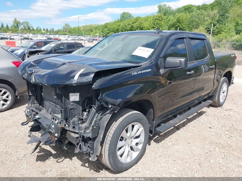 2020 CHEVROLET SILVERADO 1500 4WD SHORT BED CUSTOM — Photo 2
