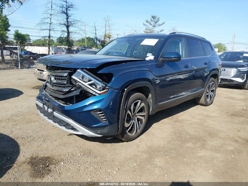 2022 VOLKSWAGEN ATLAS auction photo 2